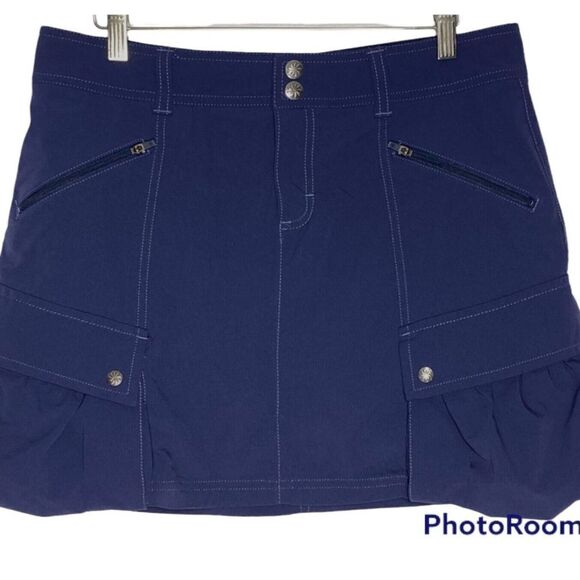 EXCELLENT CONDITION WOMEN’S SIZE 6 TALL ATHLETA NAVY HIKING/TRAVEL/TENNIS SKORT - Picture 1 of 10